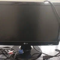 کامپیوتر  با میز قیمت مناسب