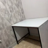 میز کار/و تحریر MDF سفید پایه فلزی