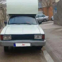 مدل 92 اسب زین شده