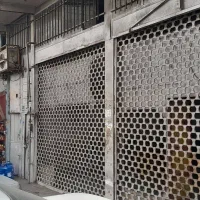 مغازه ۱۸۰ متری  با ۶۰ متر بالکن