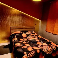 اجاره سوییت اپارتمان مبله در ۴باغ بالا|اجارهٔ کوتاه‌مدت آپارتمان و سوئیت|اصفهان, سعادت‌آباد|دیوار