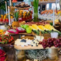 انواع پک های پذیرایی و فینگرفود و کیک و شیرینی