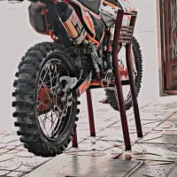 کی تی ام 250 فلات تریل اندرو