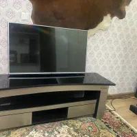 ال ای دی ال جی ۴۲اینج همراه میزدر حد نو