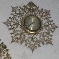 ساعت برنز و سرویس پذیرایی کاملا نو و ساعت چوبی