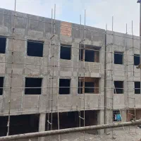 استخدام کارگر ساختمانی و پیمانکار دیوار چینی و..