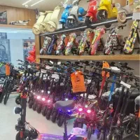 اسکوتر برقی 10ماهه چکی از دم قسط ببر چک بدهjdkei