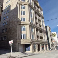 فروش واحد فول وخام مرکز شهر