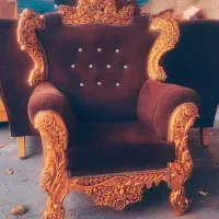 مبل در حد نو سلطنتی