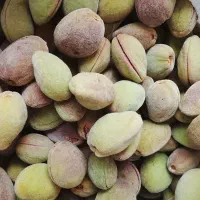 بادام نازکه با پوست