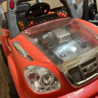 یک عدد ماشین شارژی بچه گانه و یک کرییر|اسباببازی|کیش, |دیوار