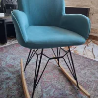 صندلی راک مدل مدرن کاملاً تمیز و سالم