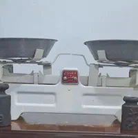 فروش یک ترازوی ۲ کیلوگرمی نو بادوعددسنگ