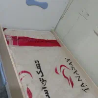 تخت تک نفره