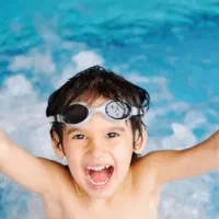 آموزش شنا به صورت خصوصی و نیمه خصوصی