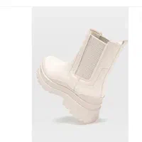 نیم بوت مارک استرادیواریوس|کیف، کفش، کمربند|اردبیل, |دیوار