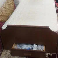 تخت یک نفره چوبی جمع و جور با تشک طبی|تخت و سرویس خواب|زنجان, |دیوار