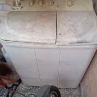 یک عدد لباسشویی دو قلو در شوشتر