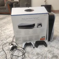ps5 اروپایی خیلی کم کار دو دسته DVD دارای ده بازی|کنسول، بازی ویدئویی و آنلاین|ساوه, |دیوار
