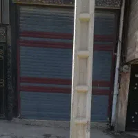 مغازه پاپی خالدار