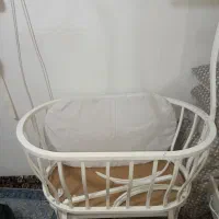 سلام گهواره درحد نو زیاد استفاده نشده|تخت و صندلی بچه|نورآباد, |دیوار