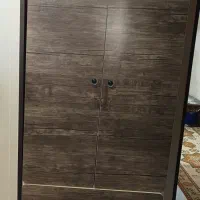 کمد لباس تمیز