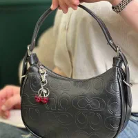 کیف آویزدار