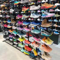 ۹۸۷۶۵تنوع بالا در رنگ ومدل رگال مبرهن|فروشگاه و مغازه|رشت, استادسرا|دیوار