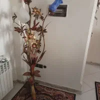 آباژور کنار سالنی صحیح و سالم