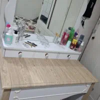 تخت و میزآرایشی