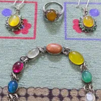 نیم ست نقره قدیمی باسنگهای اصل عقیق، شرف شمس و..