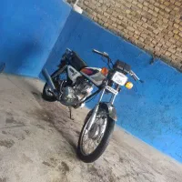 موتور سیکلت|موتورسیکلت|میانه, |دیوار