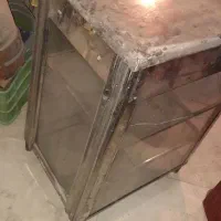 میز شیشه دار استیل