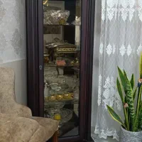 میز تلوزیون و یک عدد ویترین در حد خیلی نو|میز تلویزیون|تهران, آبشار تهران (دریاچه)|دیوار