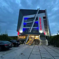 مجتمع تجاری ،رفاهی و پذیرایی(ساری جاده دریا)