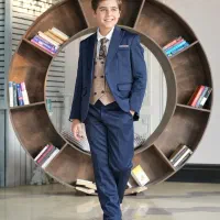 فروشنده|لباس|رشت, آزادگان|دیوار