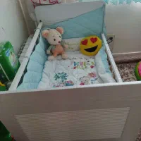 تخت به همراه تشک کودک|تخت و صندلی بچه|تهران, دولاب|دیوار