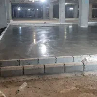 بتن ریزی صیقلی با ماله پروانه ای