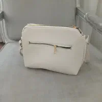 کیف شیری رنگ مجلسی نو|کیف، کفش، کمربند|کرج, شاهینویلا|دیوار