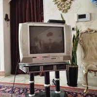 تلوزیون ۲۱ با دستگاه دیجیتال سالم وتمیز|تلویزیون و پروژکتور|همدان, |دیوار