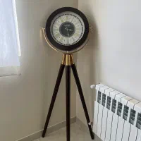 ساعت ایستاده