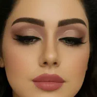 ثبت نام آموزش آرایشگری در مجموعه صدف