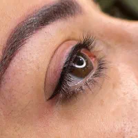 میکروبلیدینگ شیدینگ لب خط چشم|خدمات آرایشگری و زیبایی|قم, آزادگان|دیوار