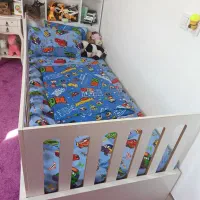 تخت نوجوان در حد نو|تخت و سرویس خواب|گلوگاه, |دیوار