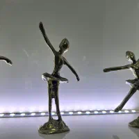 دکوری برنزی
