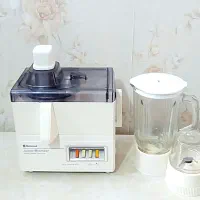 آبمیوه گیری سه کاره ناسیونال ساخت ژاپن