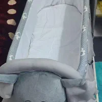 تخت و گهواره|تخت و صندلی بچه|رباط‌کریم, شترخوار|دیوار