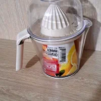 آبمیوه گیری دستی