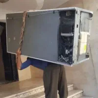 کارگر اثاث کشی