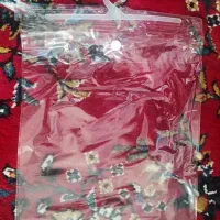 پک بسته بندی پوشاک با آویز رگالی تخته mdf فروشگاه